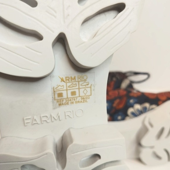 FARM RIO Lug Sole Puffer Bootie Pineapple Flower Women 6.5 Chunky Floral Quilted - Picture 16 of 16